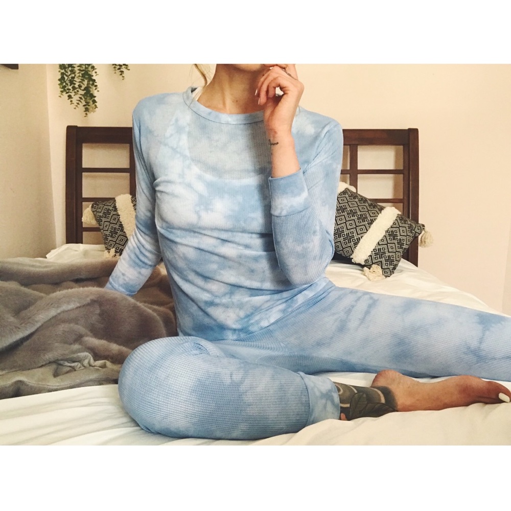 🆕 Indigo Clouds Thermal Lounge Set - Picture 7 of 12